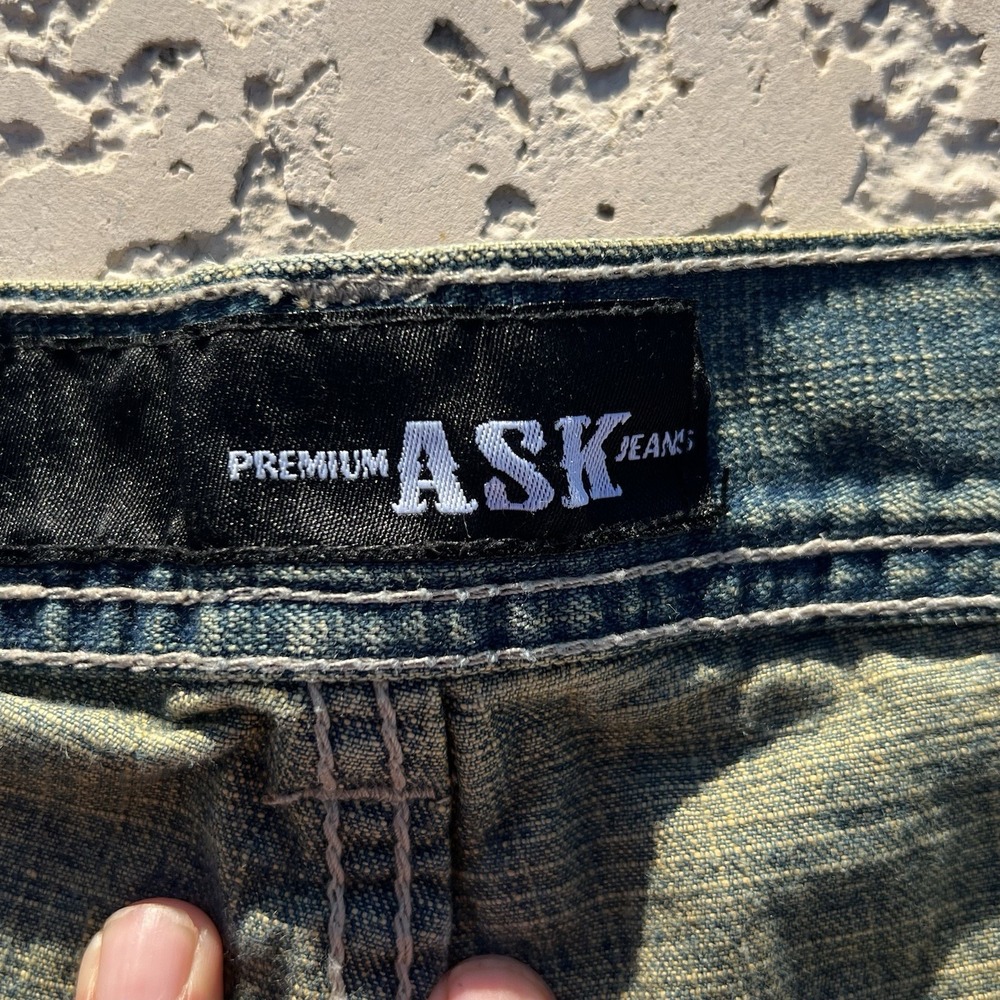 Premium Ask Jeans Distressed Relaxed Fit Jeans Tag 36x34 RN 134112 Heel Zip - Picture 3 of 4